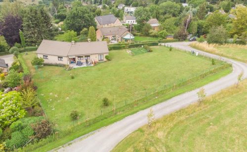 Belle villa 4 façades 3 chambres avec garage, terrasse et jardin