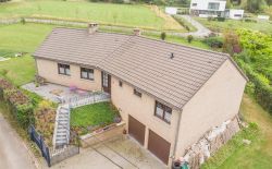 Belle villa 4 façades 3 chambres avec garage, terrasse et jardin