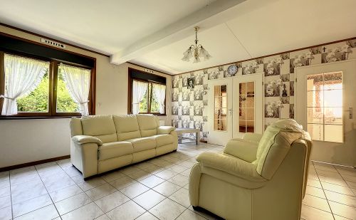 Maison sur parcelle de +/- 1000m² à Vaux s/Chèvremont Maison sur parcelle de +/- 1000m² à Vaux s/Chèvremont