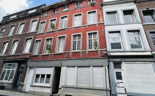 Immeuble de rapport 7 studios + 1 commerce