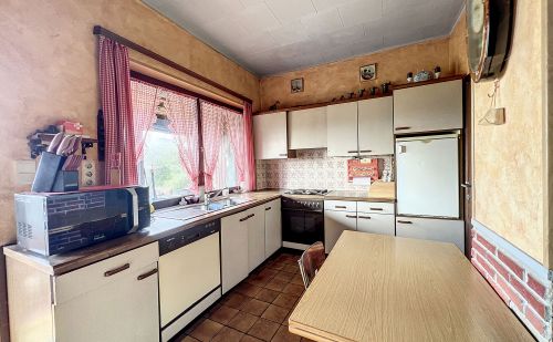 Maison avec beau potentiel à Liège Maison avec beau potentiel à Liège