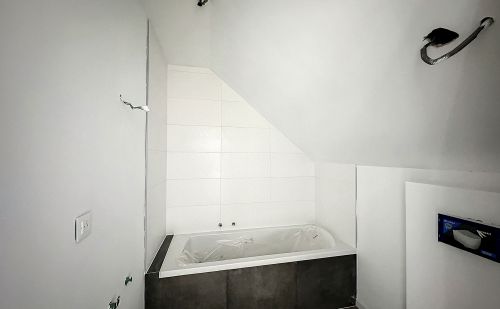 Maison entièrement rénovée à Herstal Maison entièrement rénovée à Herstal