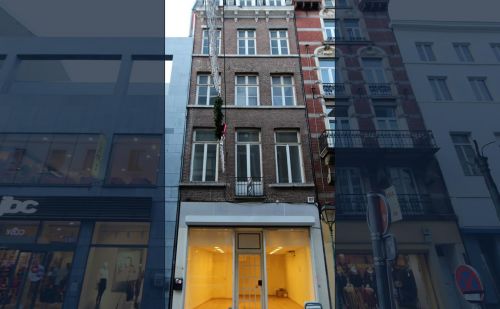 Immeuble commercial dans le nouveau piétonnier au centre de Liège