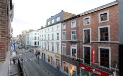 Immeuble commercial dans le nouveau piétonnier au centre de Liège Immeuble commercial dans le nouveau piétonnier au centre de Liège