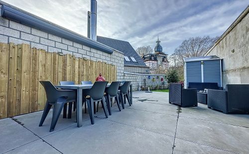 Maison 4 façades rénovée au cœur du village de Vaux-s-Chèvremont