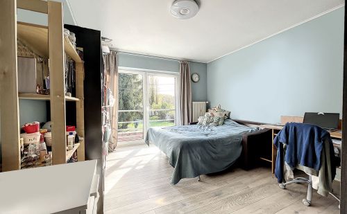 Grand appartement avec jardin commun et piscine à Vottem