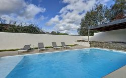 Grand appartement avec jardin commun et piscine à Vottem