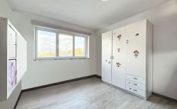 Grand appartement avec jardin commun et piscine à Vottem