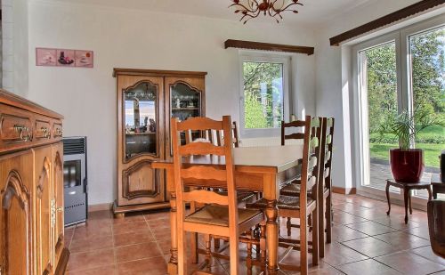 Bungalow 2 chambres sur les hauteurs de Vivegnis Bungalow 2 chambres sur les hauteurs de Vivegnis