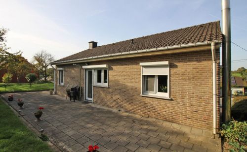 Bungalow 2 chambres sur les hauteurs de Vivegnis Bungalow 2 chambres sur les hauteurs de Vivegnis