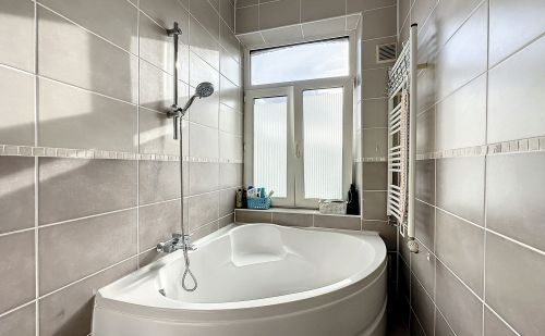 Maison familiale sur les hauteurs de Liège Maison familiale sur les hauteurs de Liège