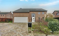 Spacieuse maison de 2007 à Faimes