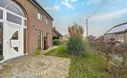 Spacieuse maison de 2007 à Faimes