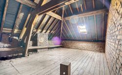 Maison de commerce avec appartement et garage Maison de commerce avec appartement et garage