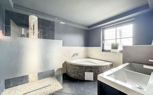 Maison moderne rénovée à Milmort