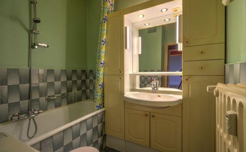 Penthouse 1 chambre à rénover avec vue imprenable sur la Meuse Penthouse 1 chambre à rénover avec vue imprenable sur la Meuse