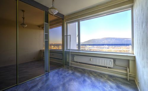 Penthouse 1 chambre à rénover avec vue imprenable sur la Meuse Penthouse 1 chambre à rénover avec vue imprenable sur la Meuse