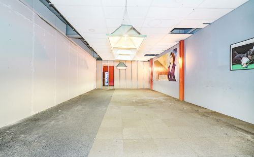 Grand rez commercial offrant de nombreuses possibilités