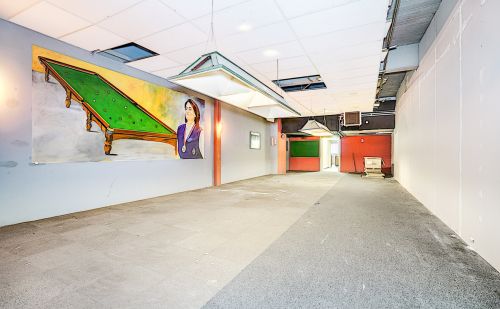 Grand rez commercial offrant de nombreuses possibilités