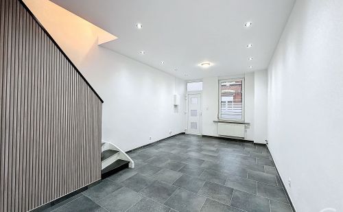 Maison entièrement rénovée à Grivegnée