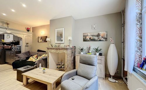 maison avec dépendances aux multiples possibilités