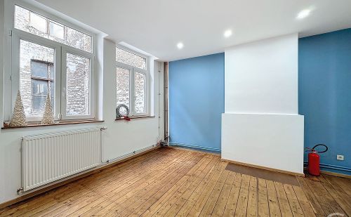 maison avec dépendances aux multiples possibilités