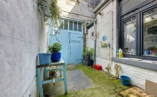 maison avec dépendances aux multiples possibilités