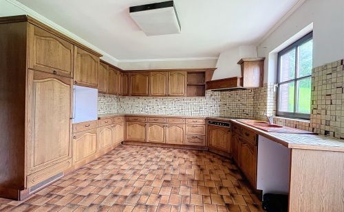 Maison 4 chambres à vendre à Heure le Romain