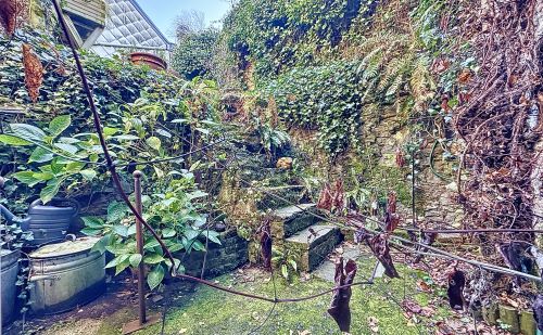 Maison en pierres du pays à vendre à Poulseur Maison en pierres du pays à vendre à Poulseur