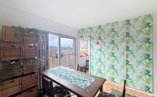 Studio avec balcon en bord de Meuse