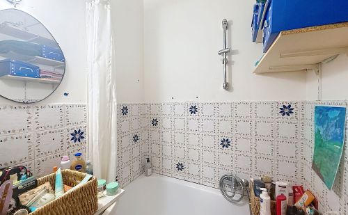 Studio avec balcon en bord de Meuse