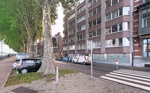 Studio avec balcon en bord de Meuse