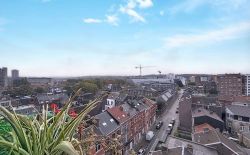 Studio avec balcon en bord de Meuse