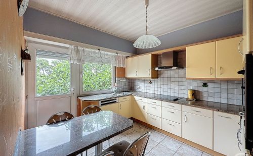 Bungalow 3 façades avec jardin à Grace Berleur Bungalow 3 façades avec jardin à Grace Berleur