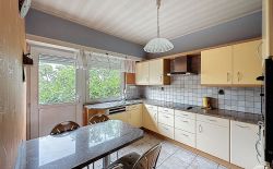 Bungalow 3 façades avec jardin à Grace Berleur Bungalow 3 façades avec jardin à Grace Berleur