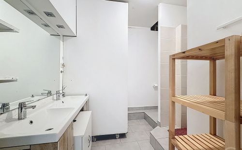 Spacieuse maison 4 chambres quartier Peralta