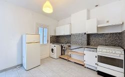 Spacieuse maison 4 chambres quartier Peralta