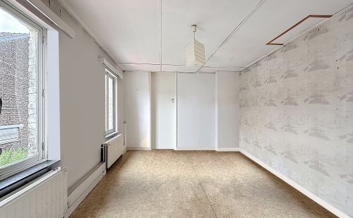 Spacieuse maison 3 façades à Vaux s/Chèvremont