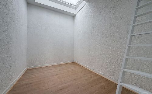 Studio avec mezzanine à Liège