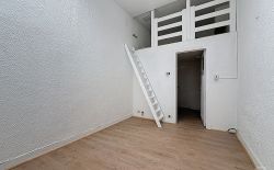 Studio avec mezzanine à Liège
