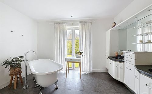 Villa en excellent état sur 3200m² de terrain dans le domaine du Bois de Rognac