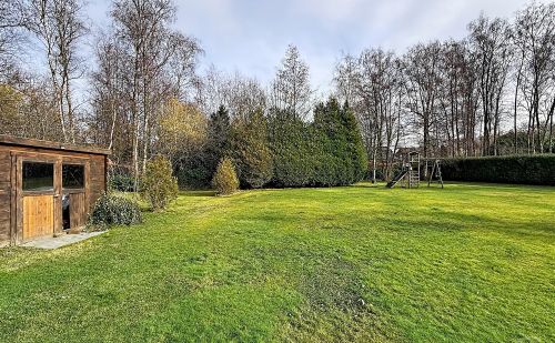 Villa en excellent état sur 3200m² de terrain dans le domaine du Bois de Rognac