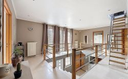 Villa en excellent état sur 3200m² de terrain dans le domaine du Bois de Rognac