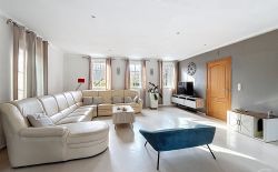 Villa en excellent état sur 3200m² de terrain dans le domaine du Bois de Rognac