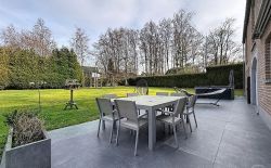 Villa en excellent état sur 3200m² de terrain dans le domaine du Bois de Rognac