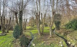 Villa en excellent état sur 3200m² de terrain dans le domaine du Bois de Rognac