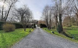 Villa en excellent état sur 3200m² de terrain dans le domaine du Bois de Rognac