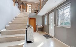 Villa en excellent état sur 3200m² de terrain dans le domaine du Bois de Rognac