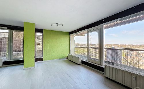 Studio avec grande terrasse et vue dégagée sur la ville