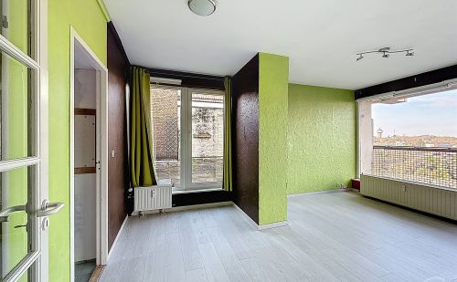 Studio avec grande terrasse et vue dégagée sur la ville